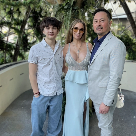 Live shows tag Wednesday  and Thursdays 7pm central - Picture 7 of 16